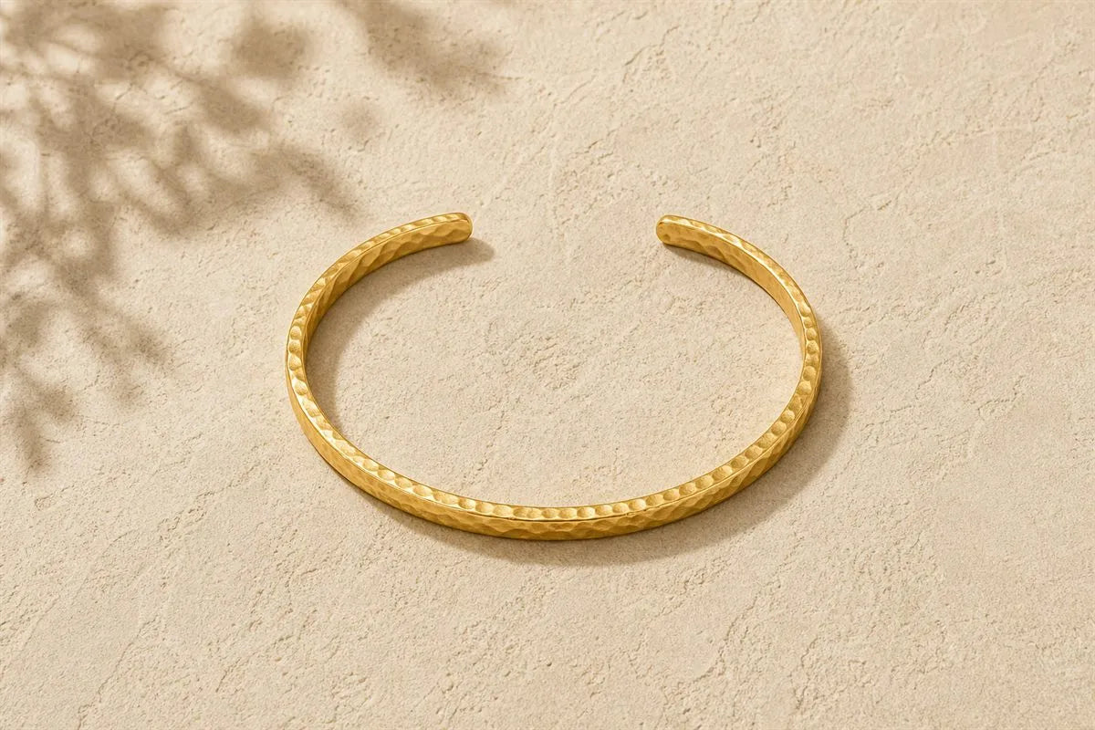 Hammered Gold Bangle Bracelet Edition