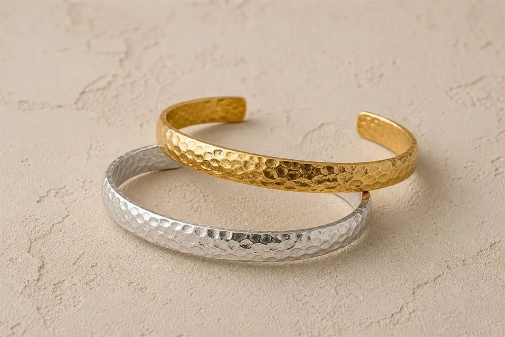 Hammered Gold Bangle Bracelet Edition